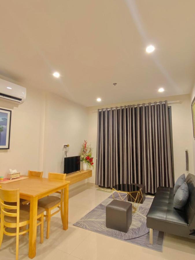 Quan's Apartment *